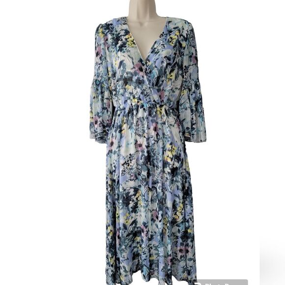 Tash and Sophie Bell Sleeve Faux Wrap Midi Dress NWOT - Picture 1 of 8